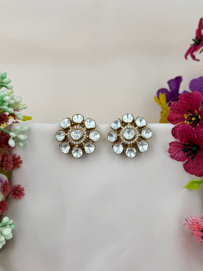 Prapti Petal Kundan Earring