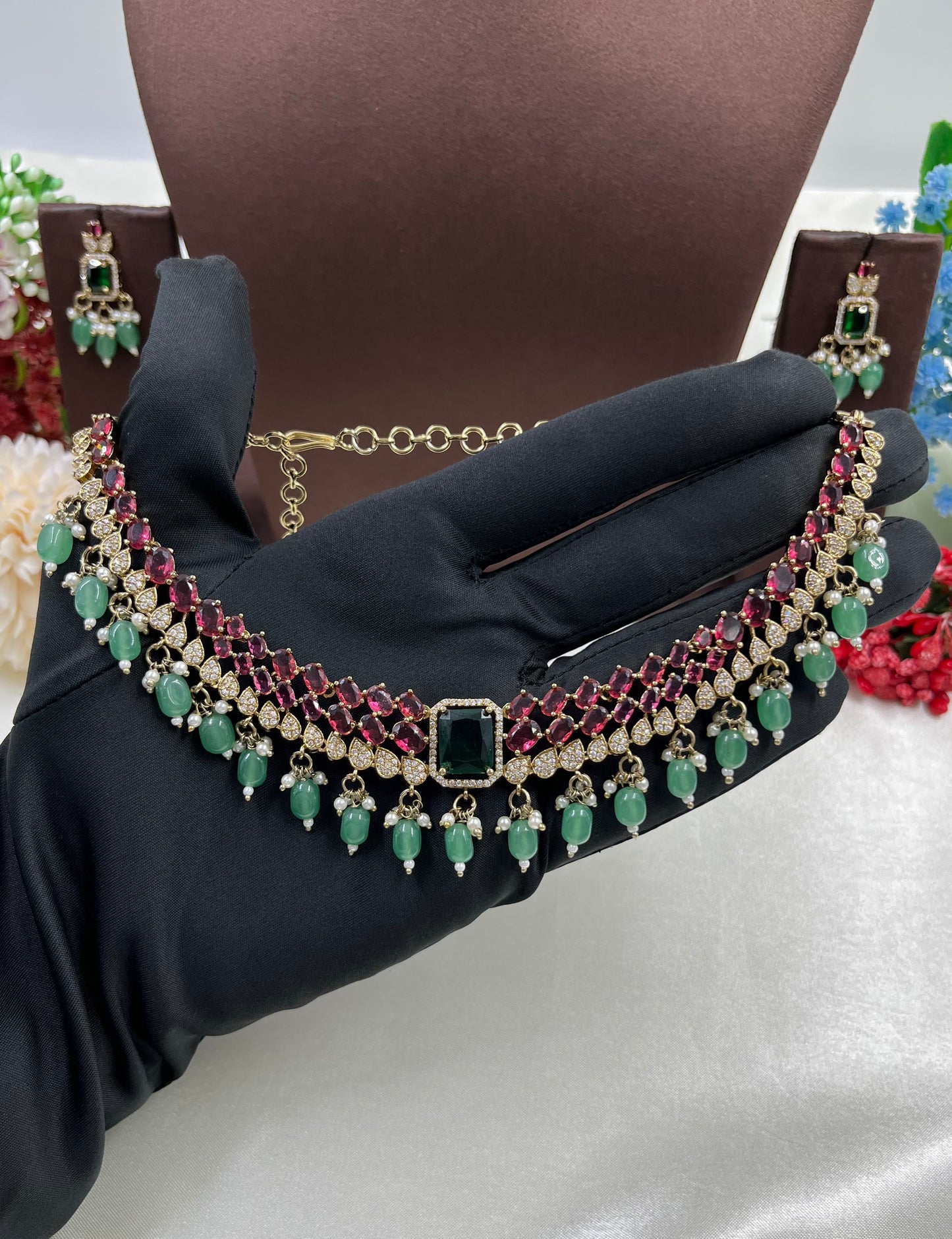 Kavita Victorian Premium Necklace