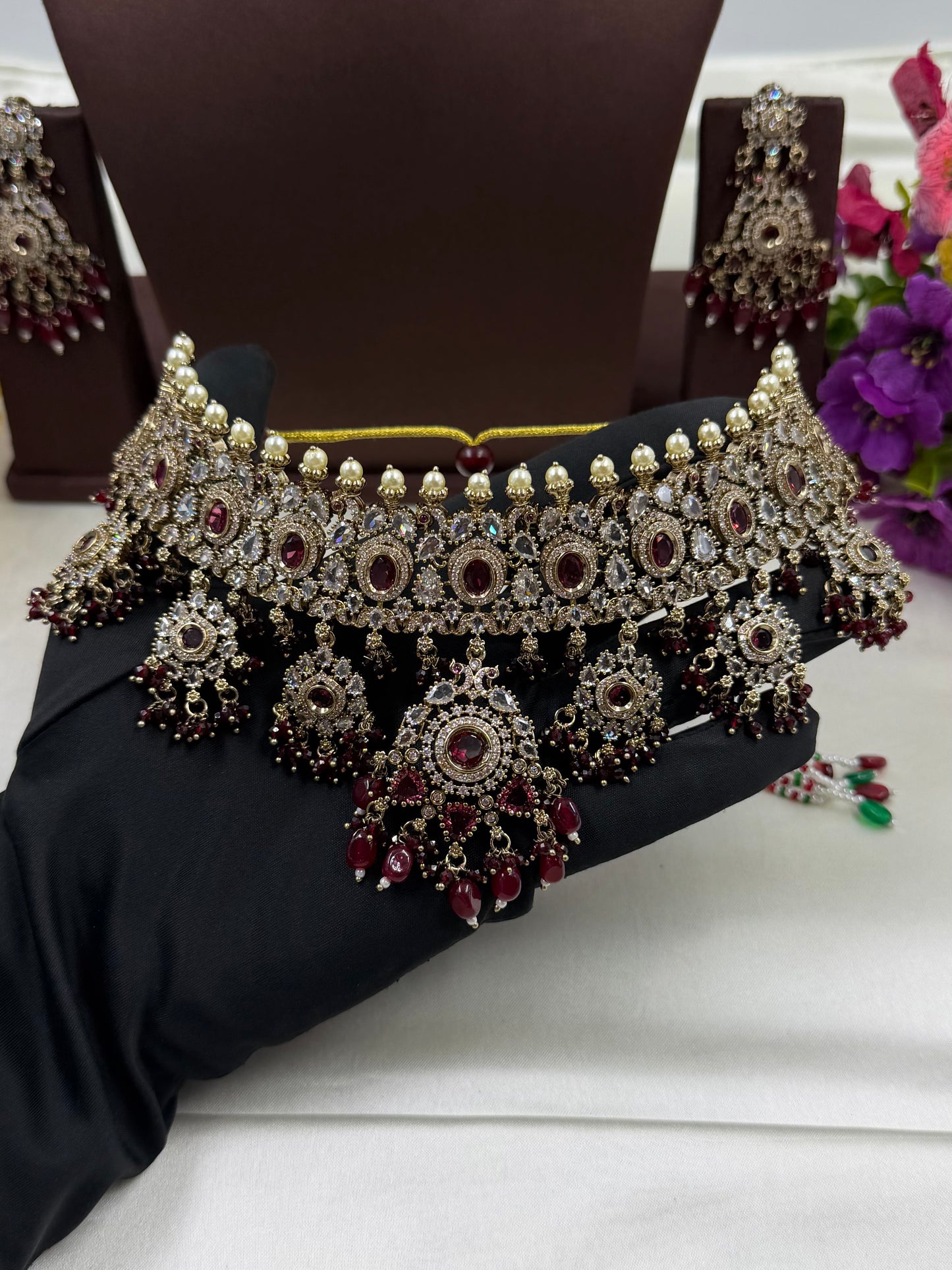 Sakshi Victorian Premium Choker Set