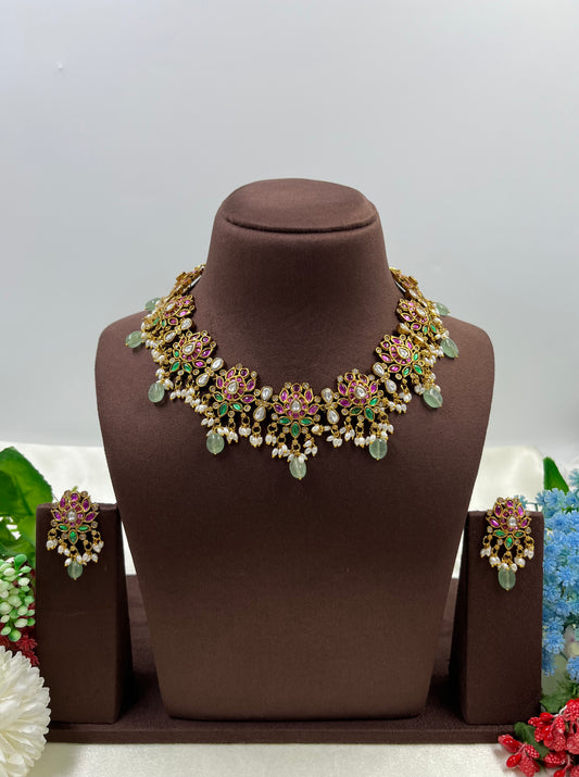 Tara Victorian Traditional Necklace