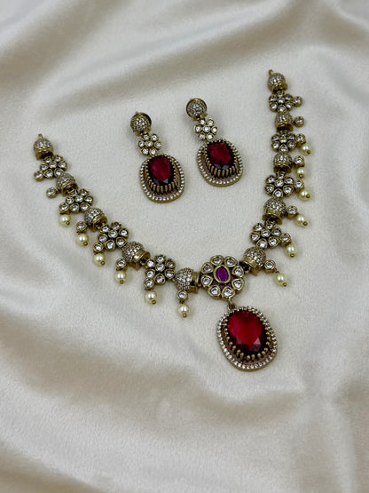 Pooja Victorian Delicate Necklace Set