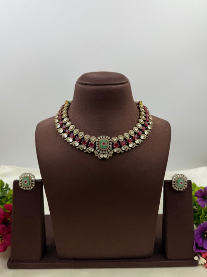 Heeral Victorian Necklace Set