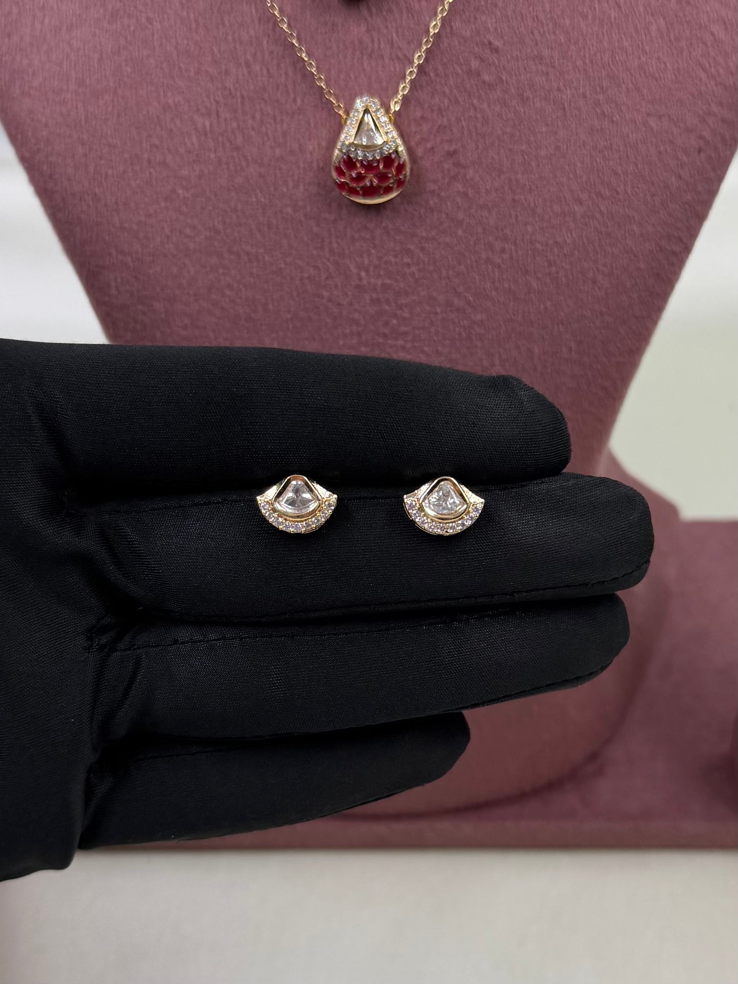 Harshada Moissanite Chain Pendant