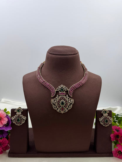 Neerja Victorian Necklace Set