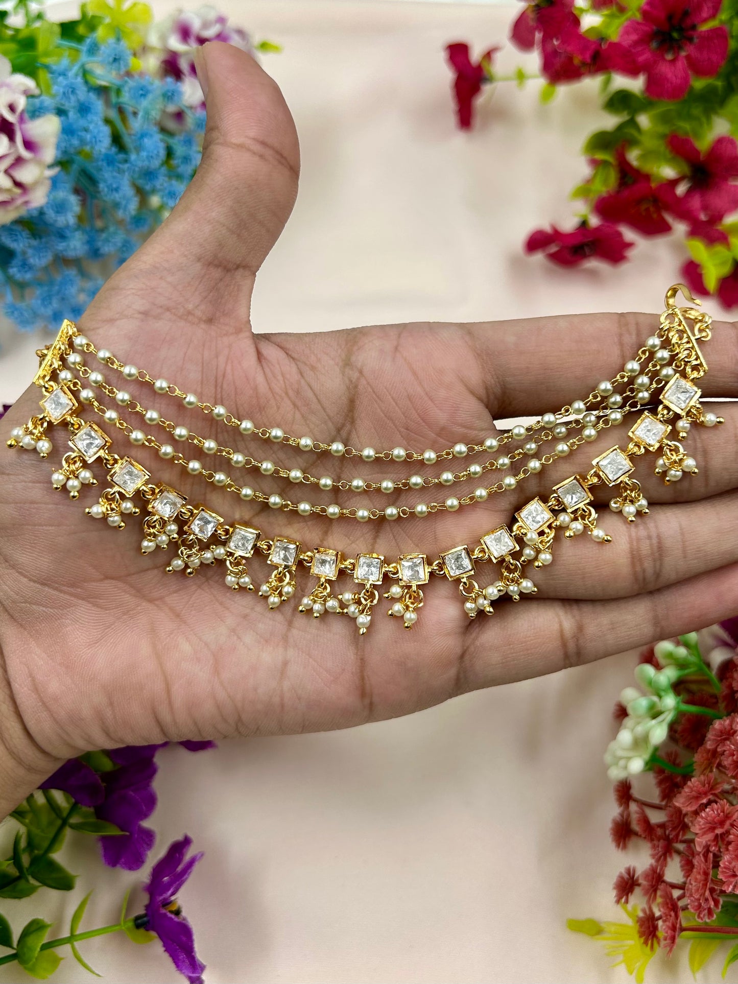 Komal Traditional Earchain