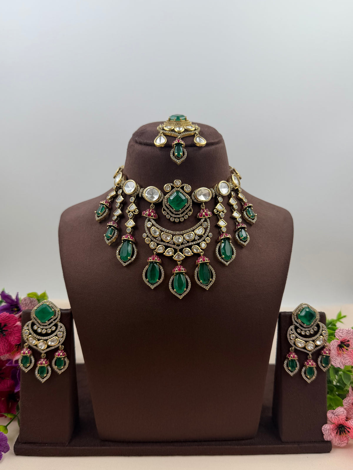 Shambhavi Victorian Moissanite Necklace Set