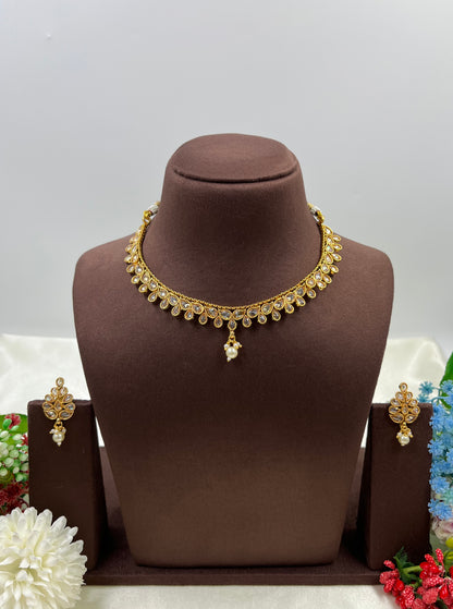 Malati Delicate Traditional Necklace