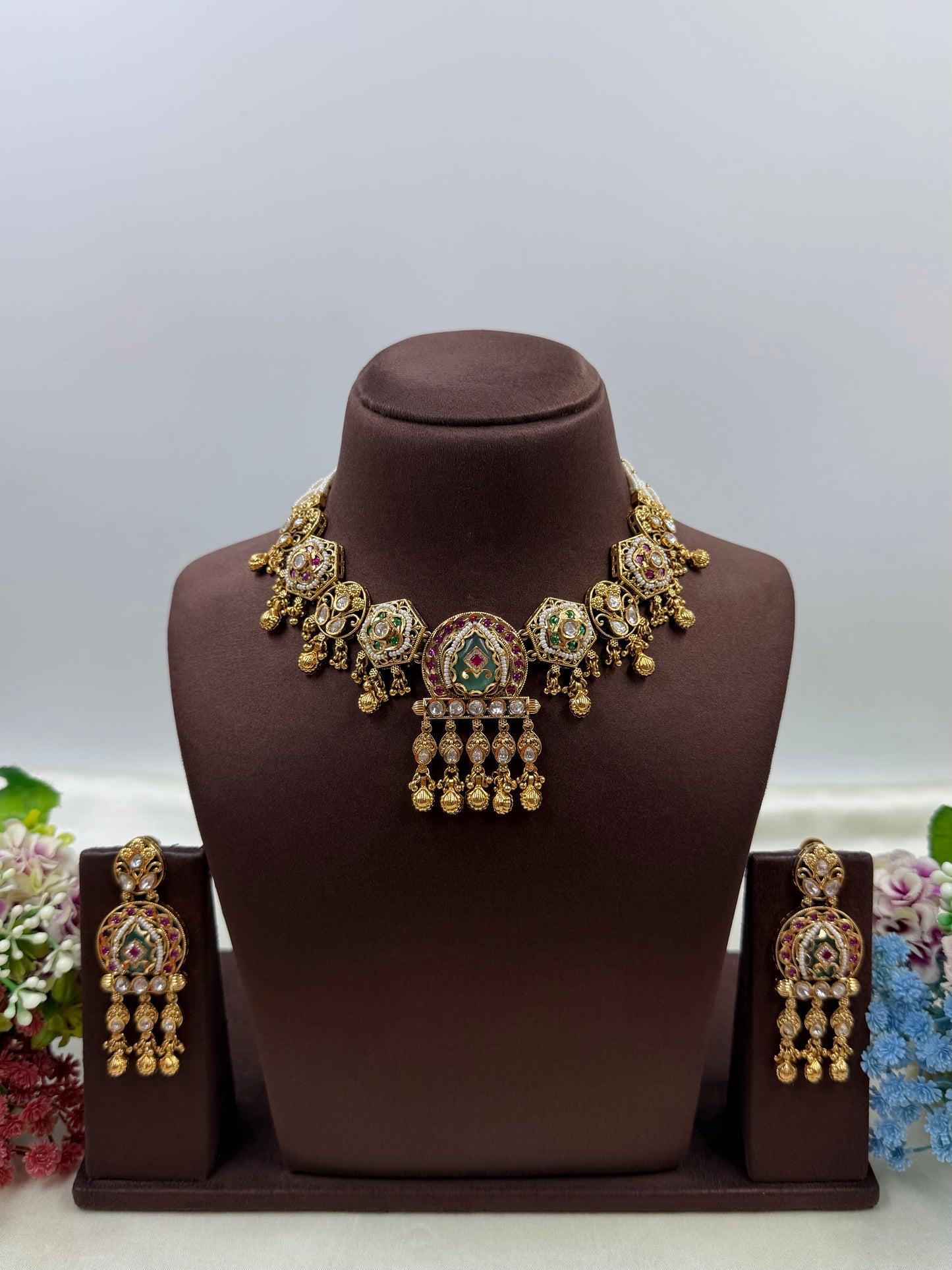 Pranavi Chorski Necklace Set