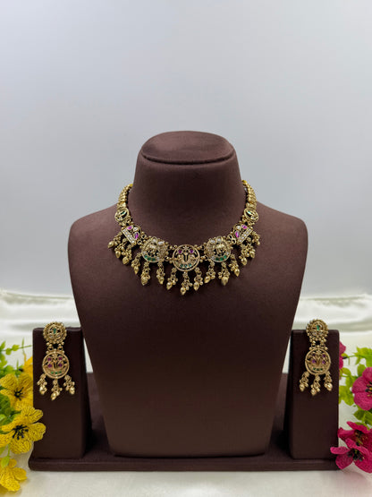 Hena Heritage Delicate Necklace Set