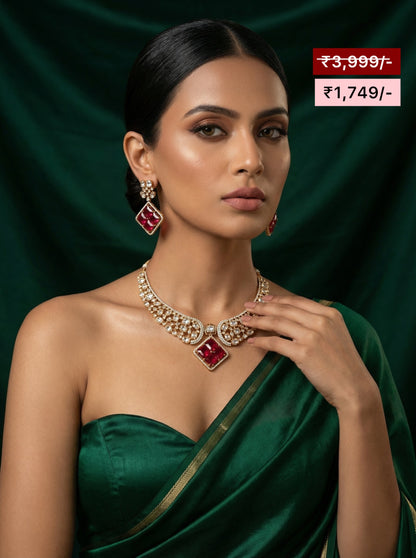 Vim Square Victorian Necklace Set