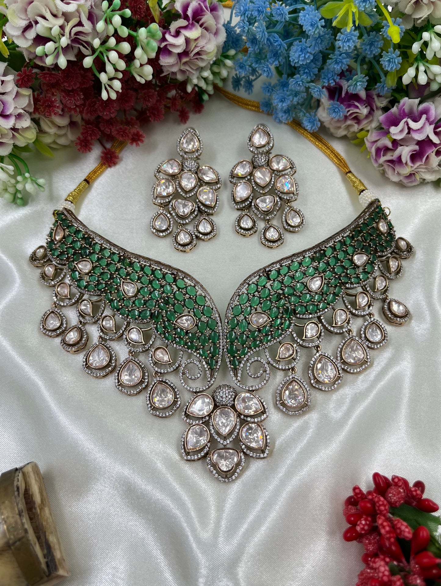 Meera Jaipuri Moissanite Kundan Choker Necklace