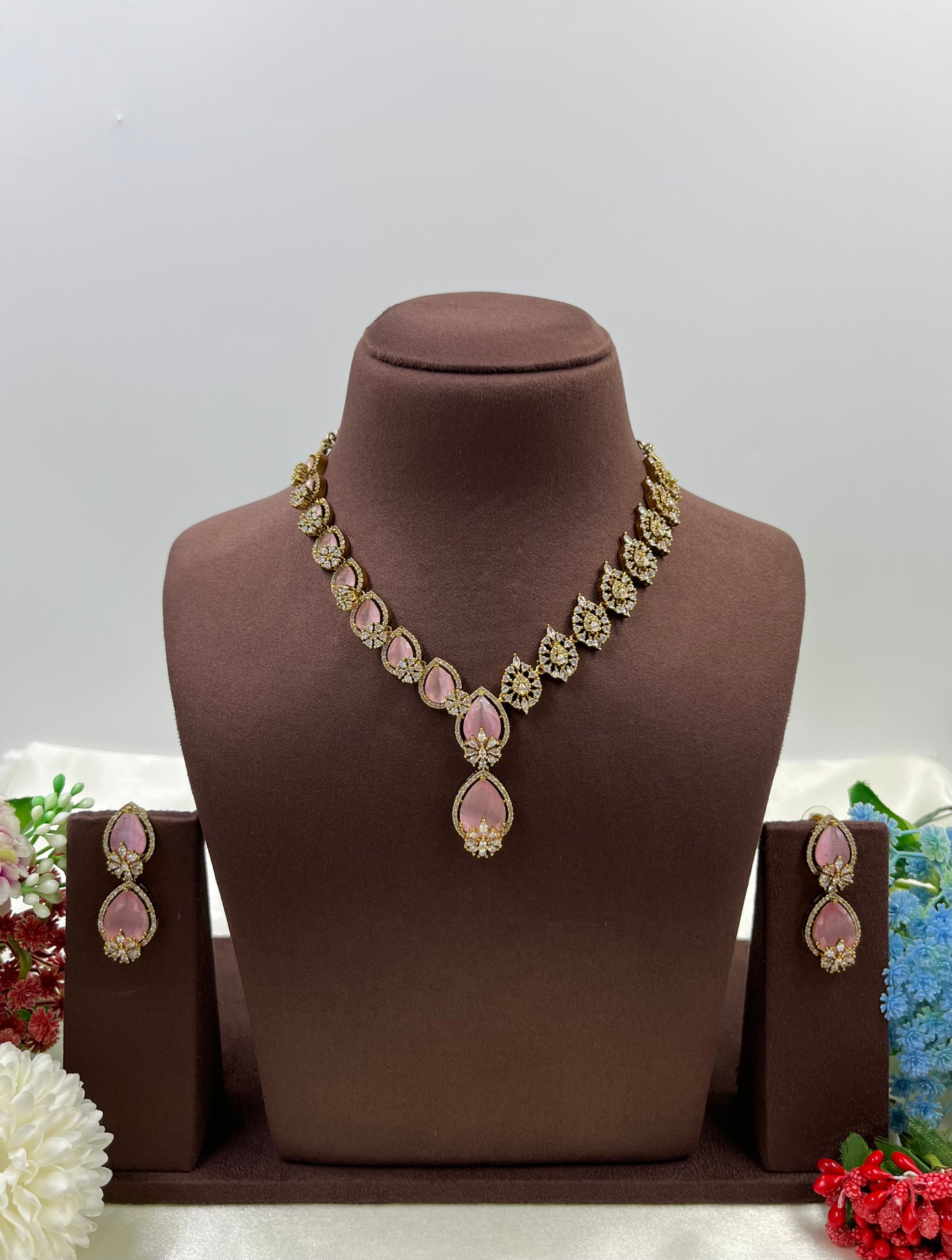 Asmita Victorian Premium Necklace