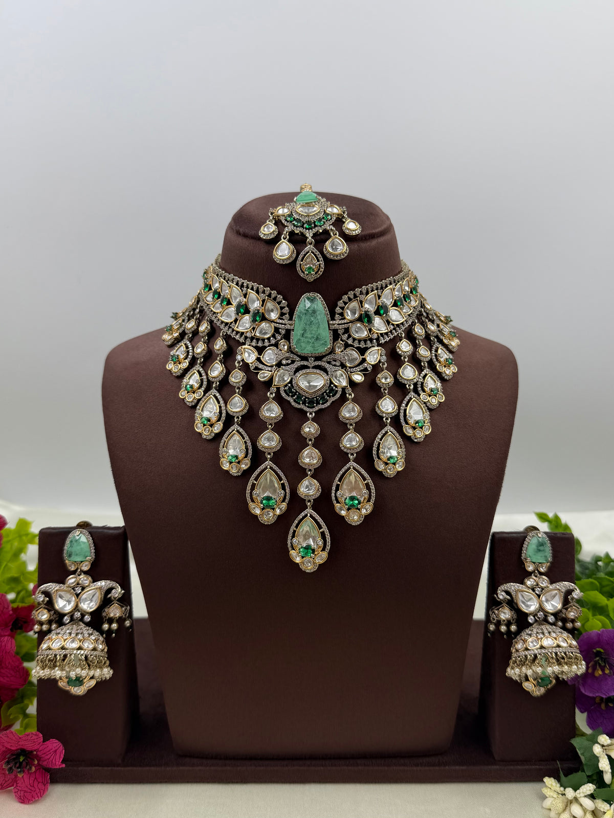 Anushka Premium Victorian Choker Necklace Set