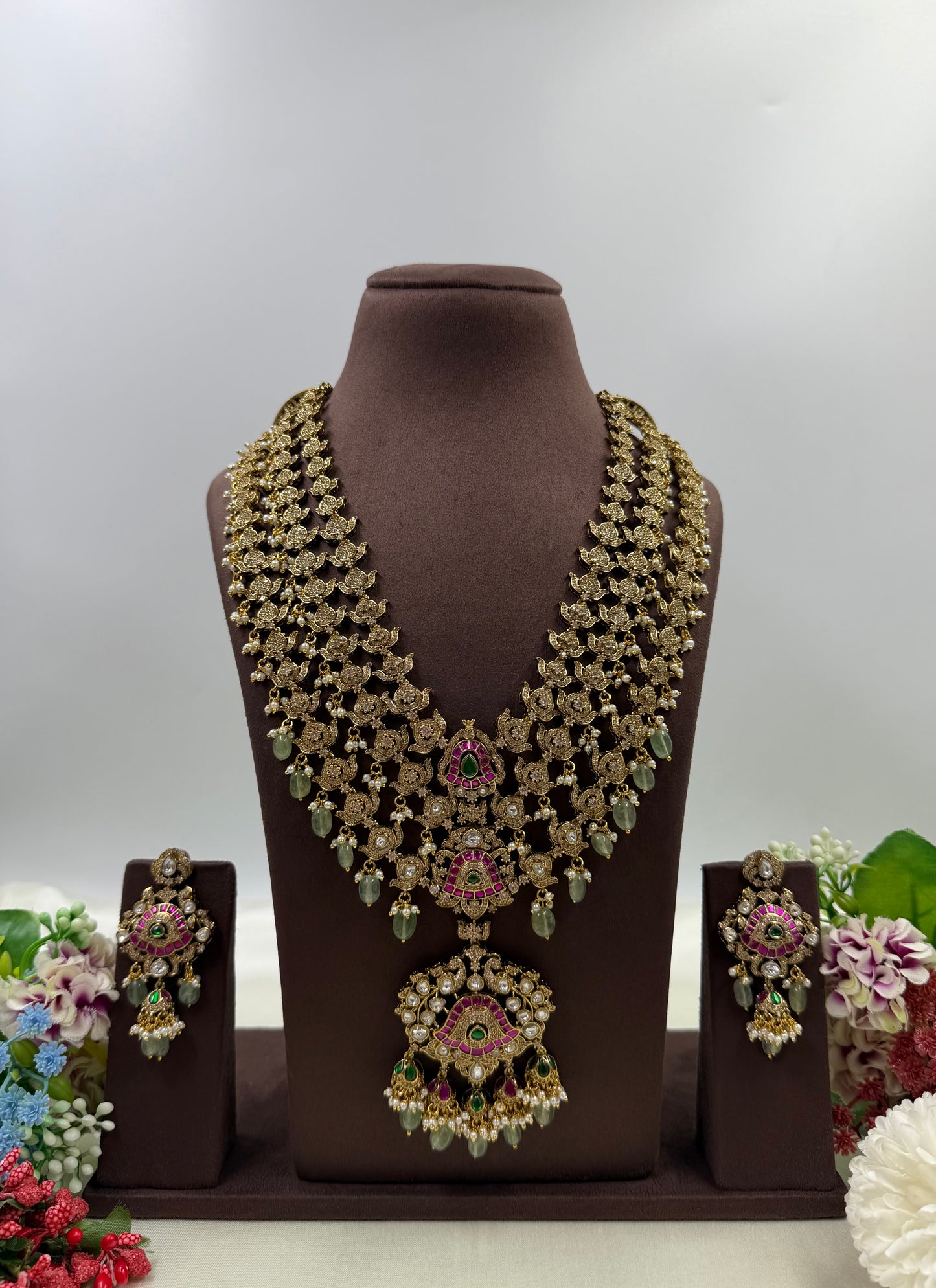 Ishita Victorian Pachi Kundan Long Necklace Set