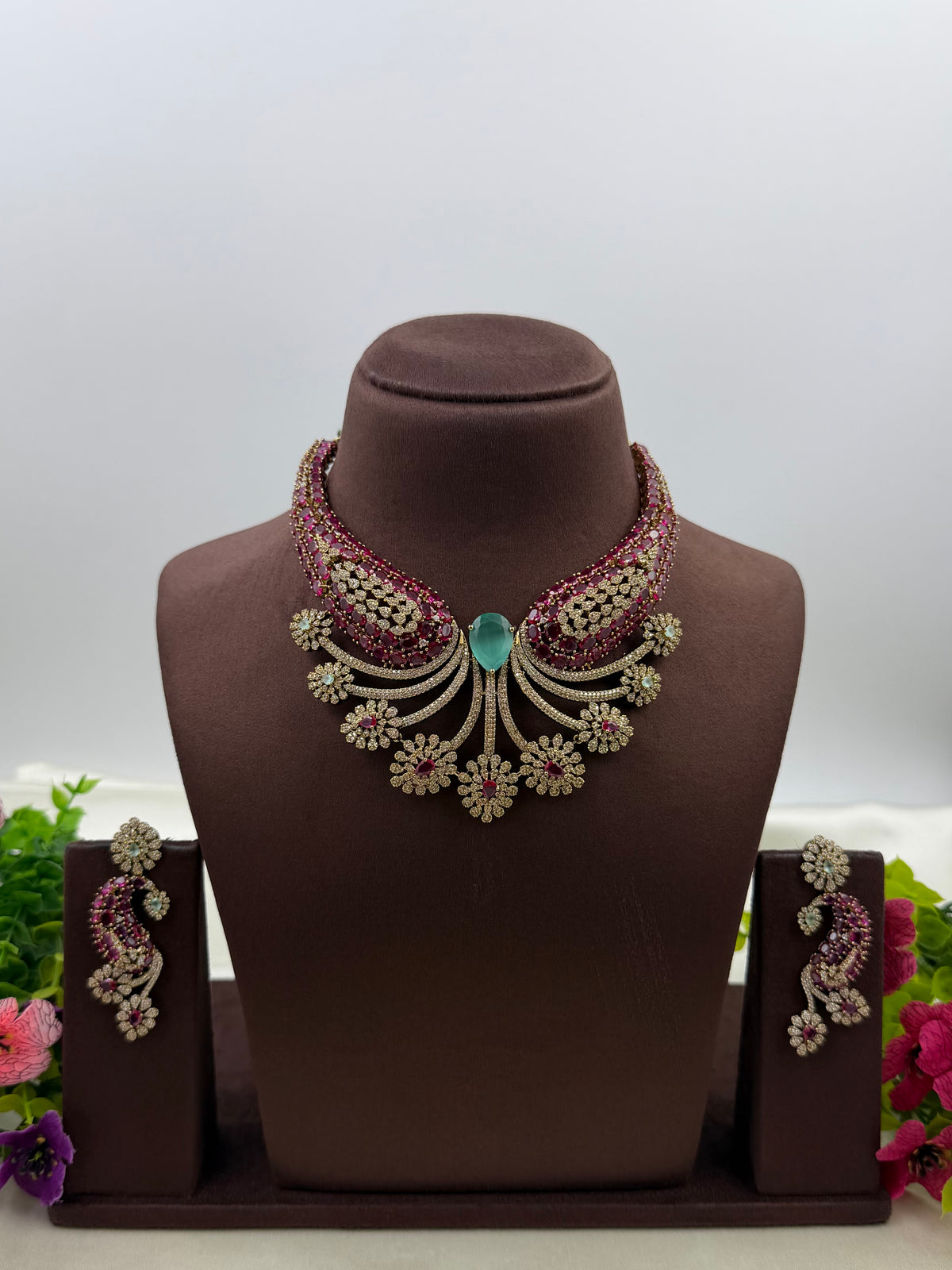 Janhvi Premium Victorian Necklace Set