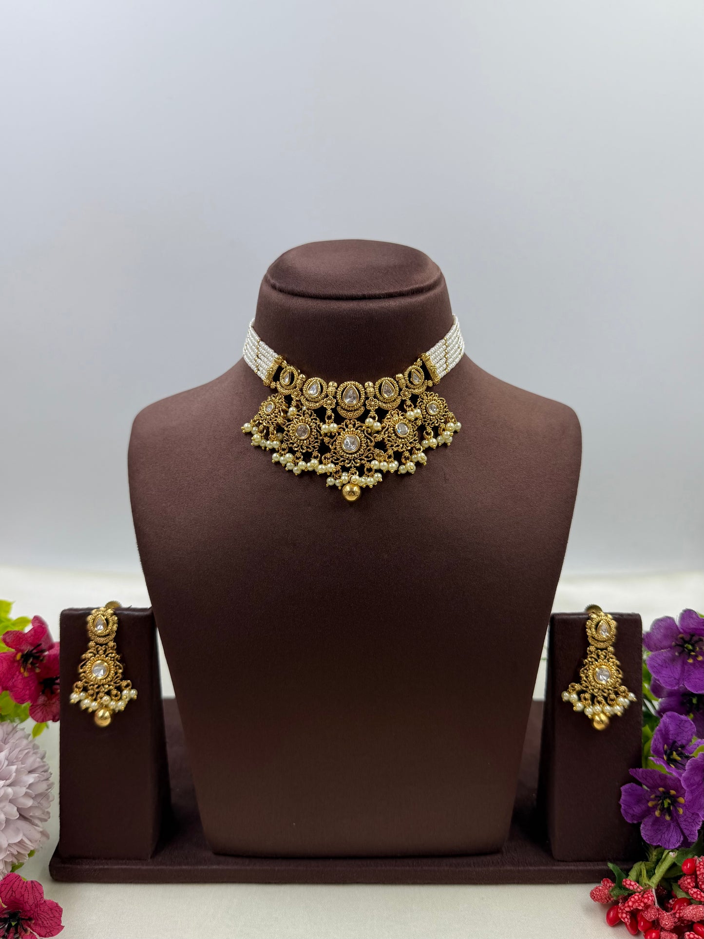 Diya Antique Gold Choker Necklace Set
