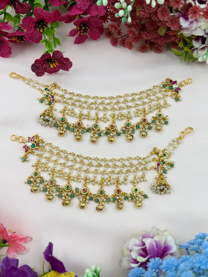 Soumya Pachi Kundan Ear Chain