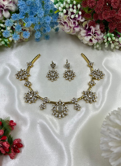Amara Panna Hasli Necklace