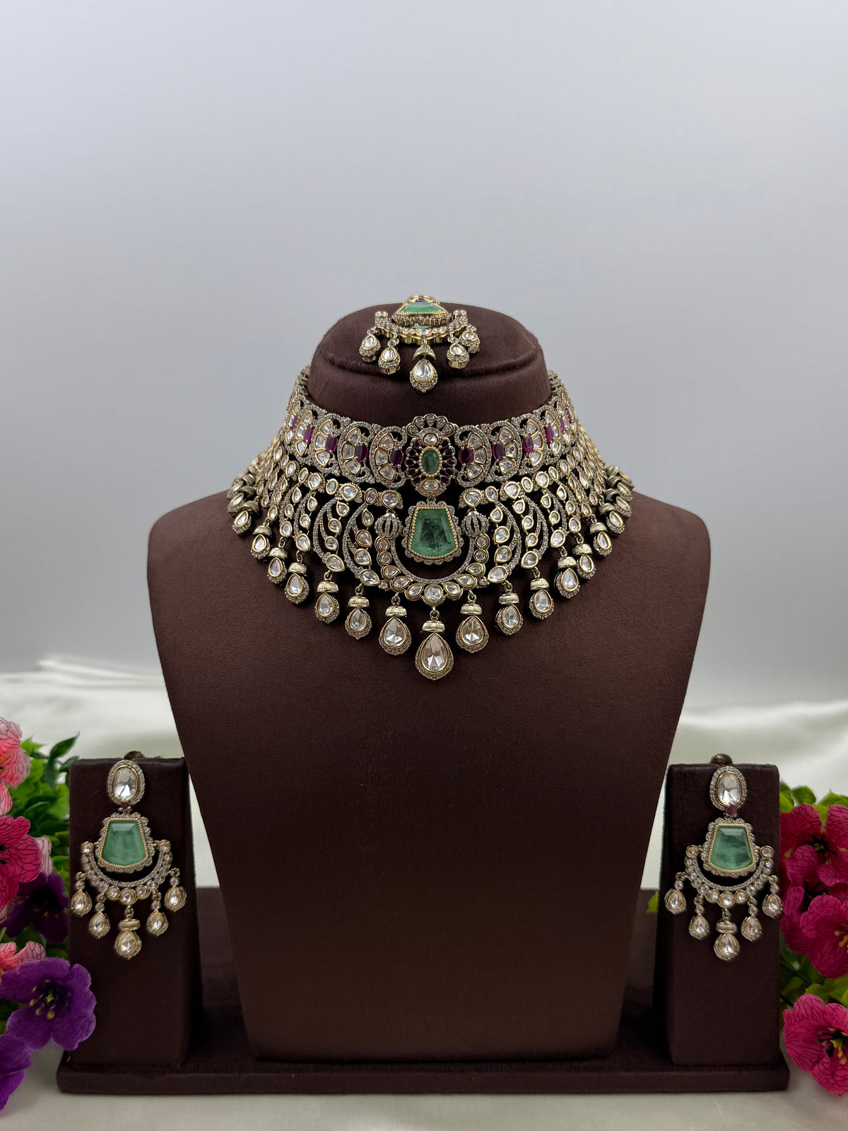 Snehal Maharani Victorian Choker Necklace Set