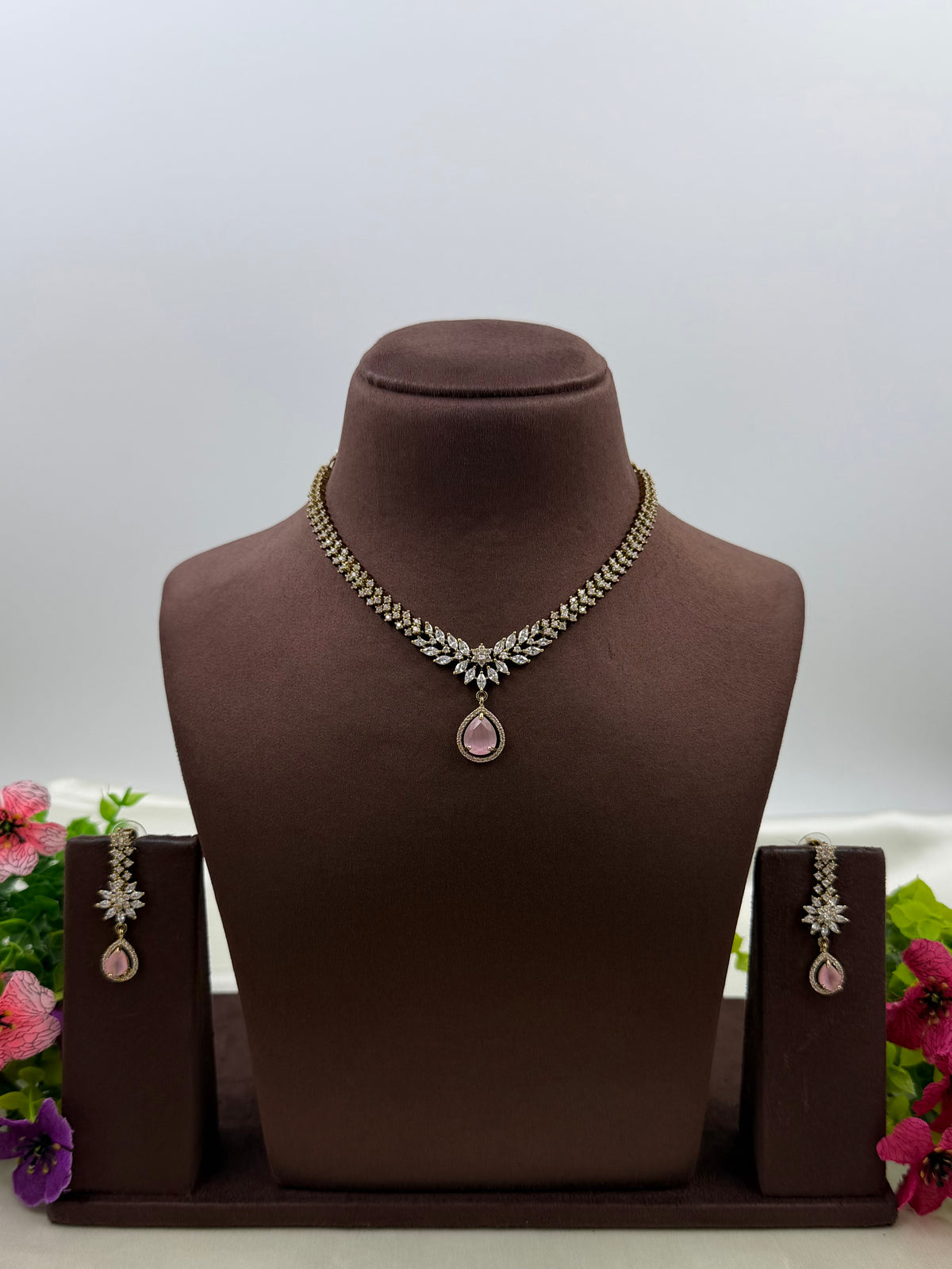Stella Victorian Delicate Necklace Set