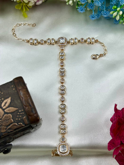 Isha Moissanite Hath Panja