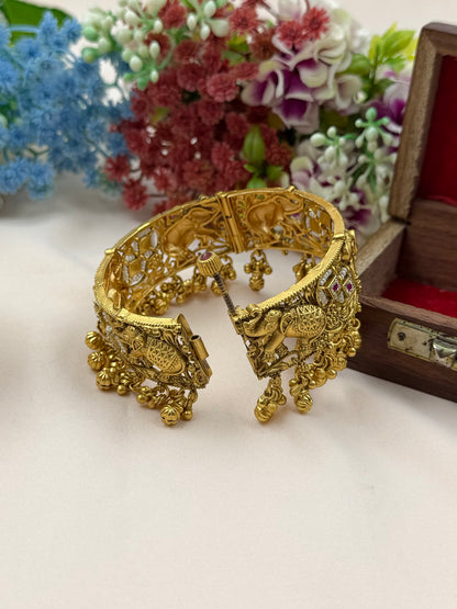 Sushmita South Temple Bangles (Openable)