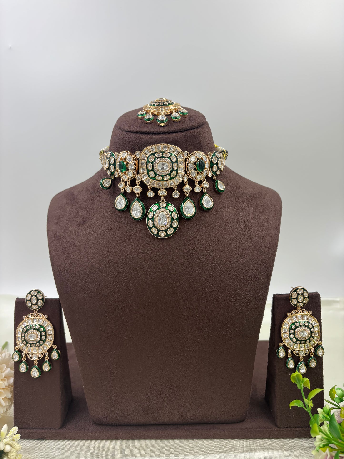 Zayra Zewar Moissanite Kundan Necklace