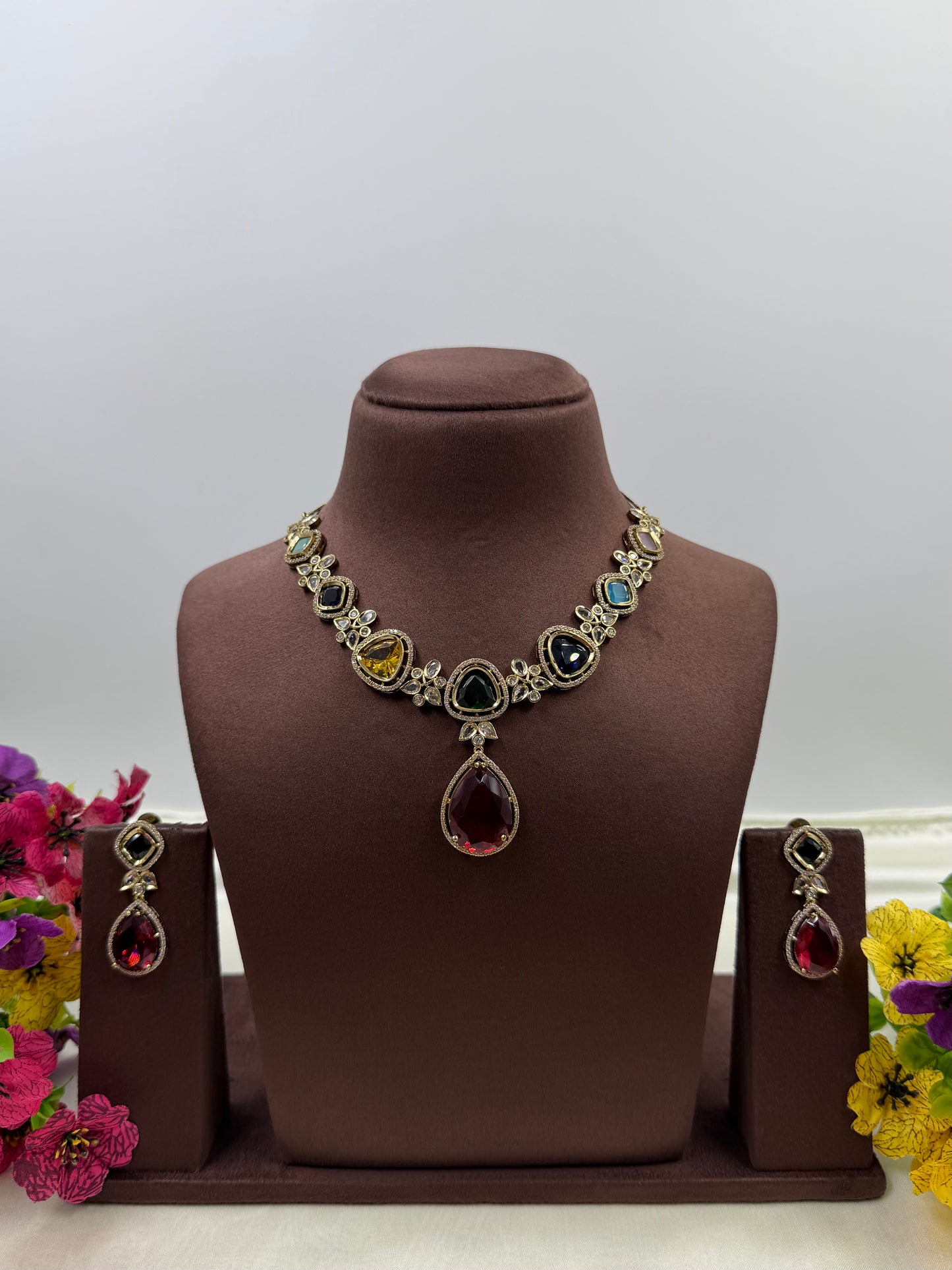 Victorian Multicolour Necklace set