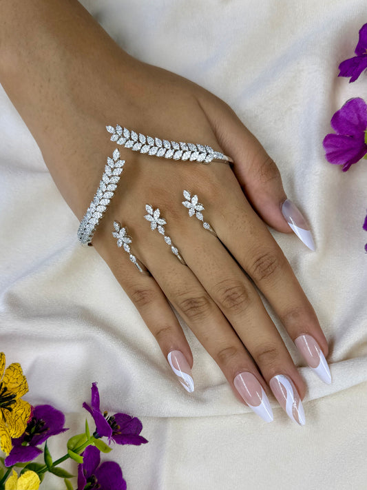Prachi Premium Adjustable Finger Bracelet