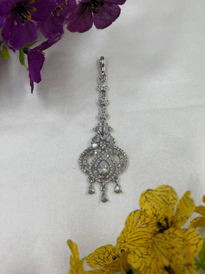 Disha American Diamond Mang Tika