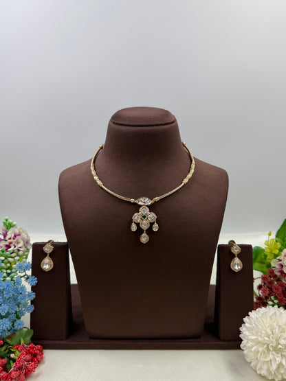 Hailey Moissanite Hasli Necklace