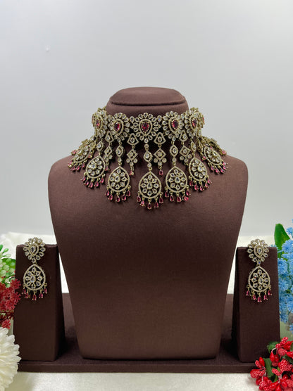 Hira Victorian Ad Choker Necklace