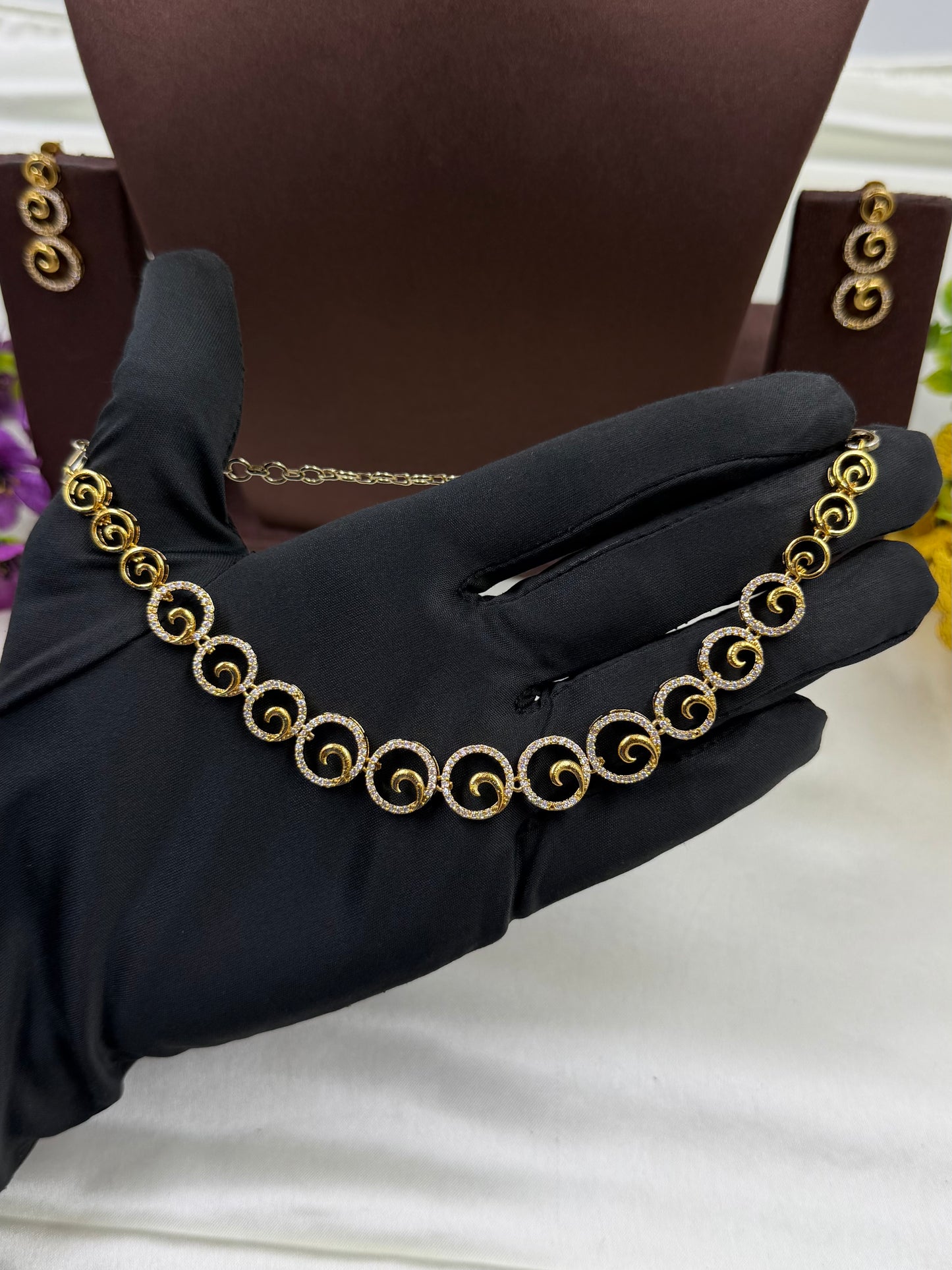 Sakshi Traditional Delicate Necklace