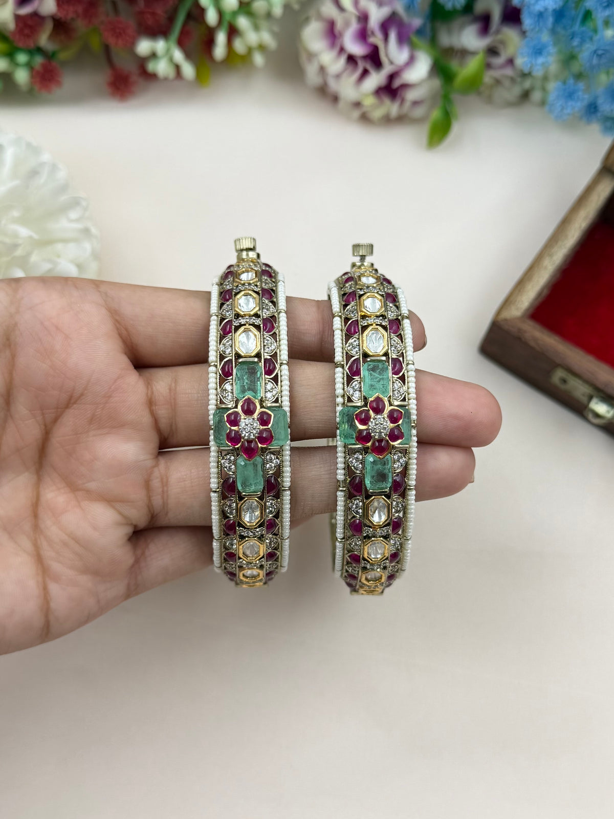 Tanishka Victorian Bangles ( Openable)