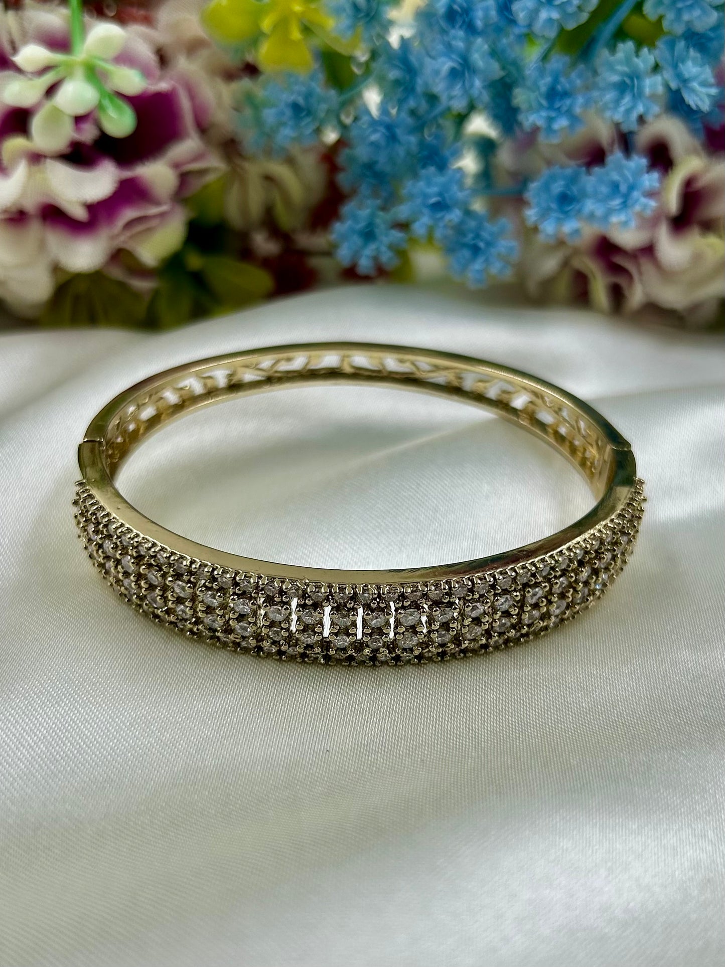 Mamta Victorian Bracelet (Openable)