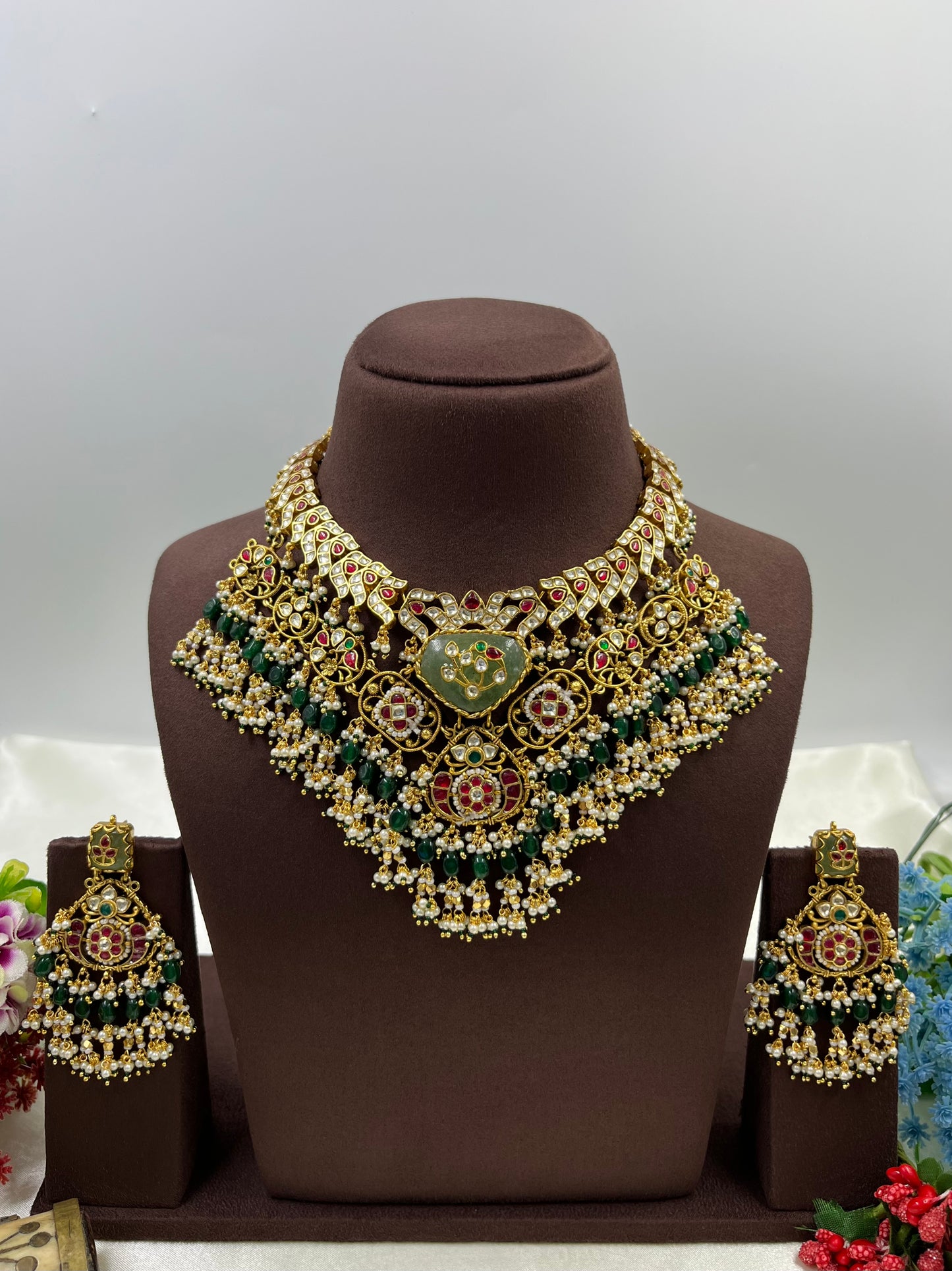 Shreya Pachi Kundan Premium Necklace
