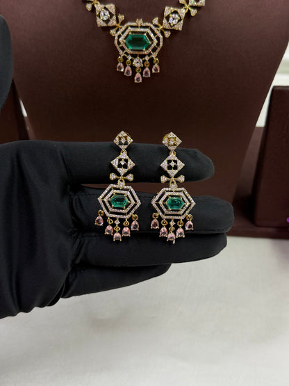 Hema Victorian Premium Necklace