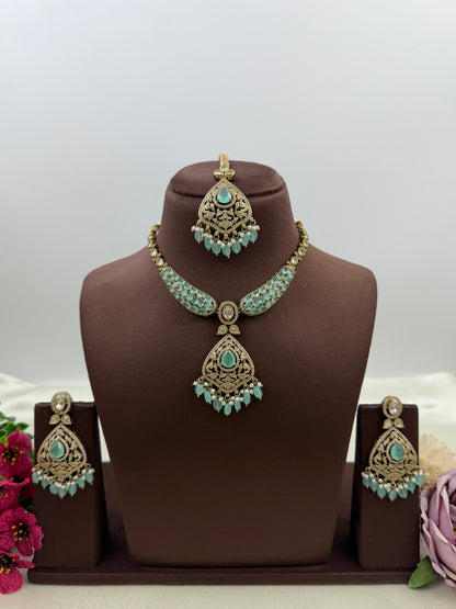 Vinita Victorian Hasli Necklace Set