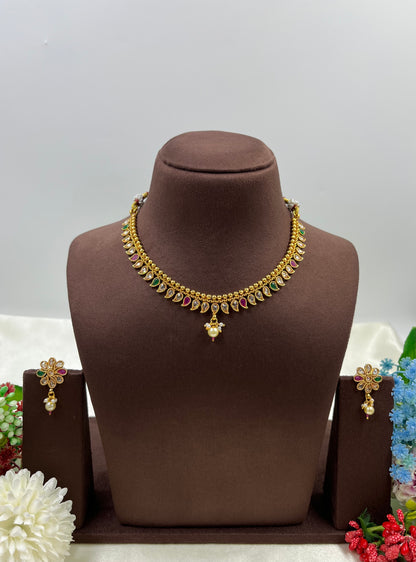 Lata Delicate Traditional Necklace