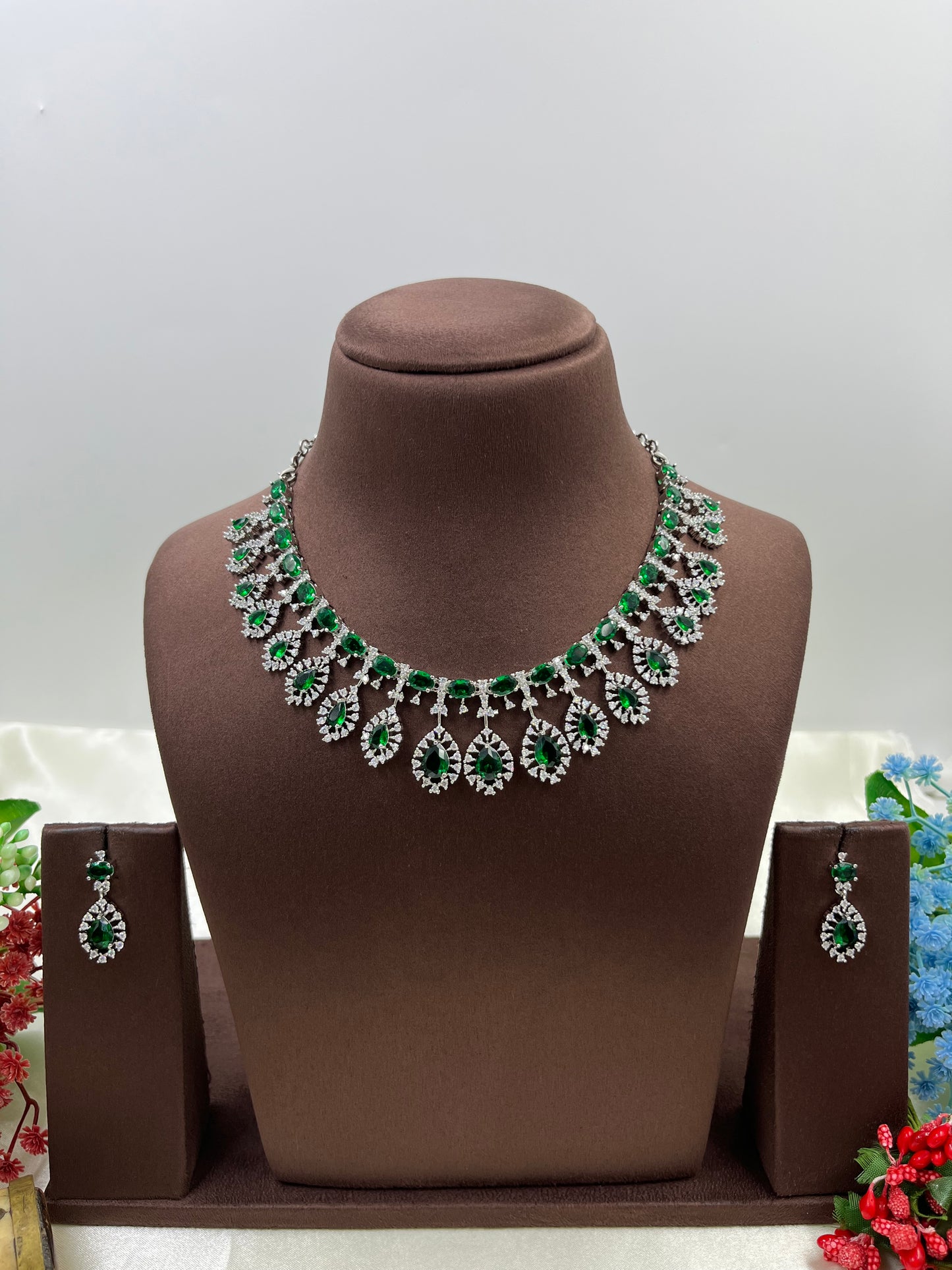 Arpita American Dimond Necklace