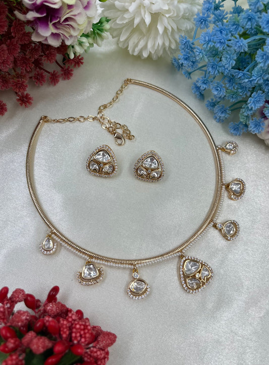 Savitri Moissanite Hasli Necklace
