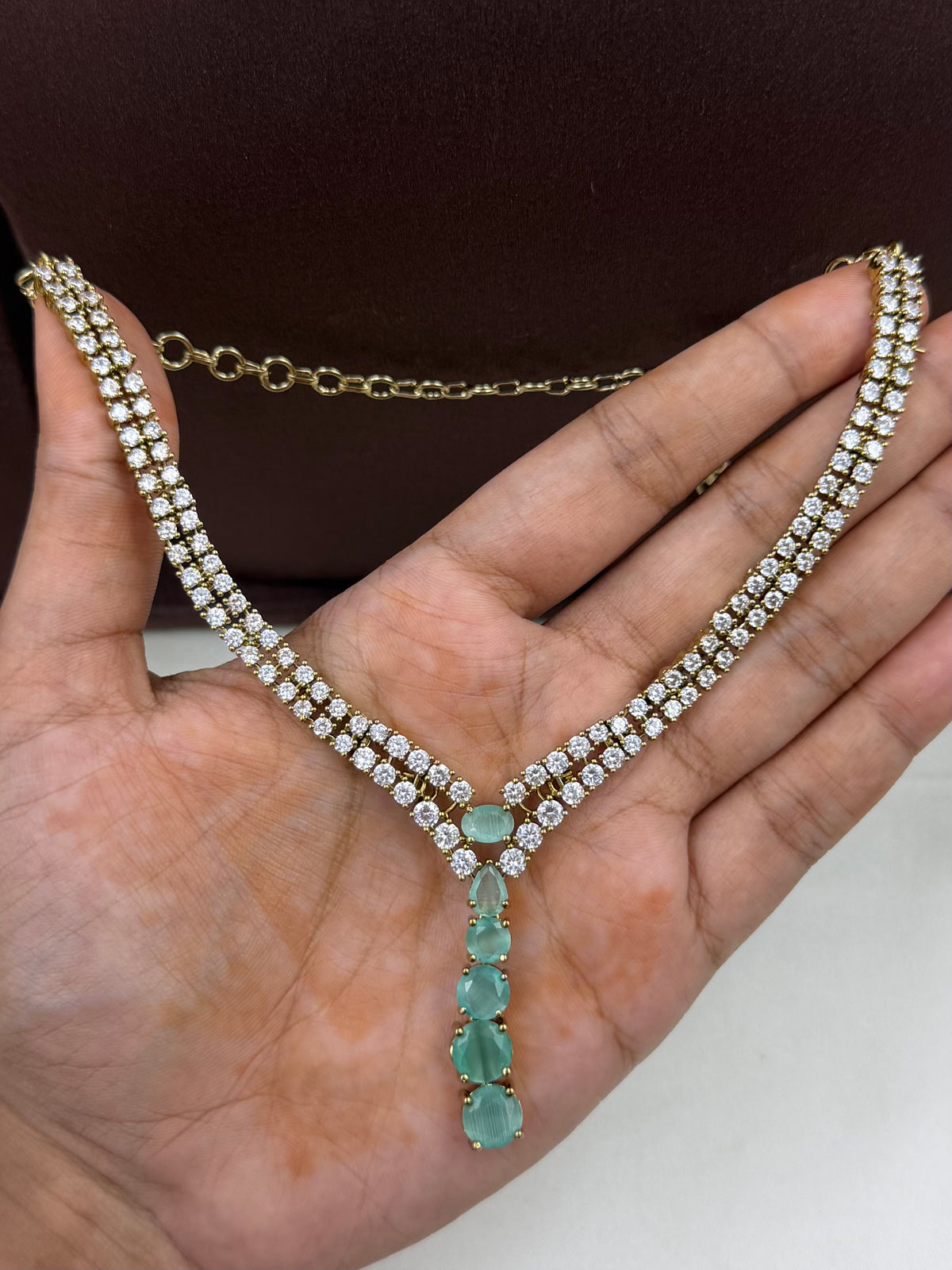Iris Victorian Delicate Necklace Set