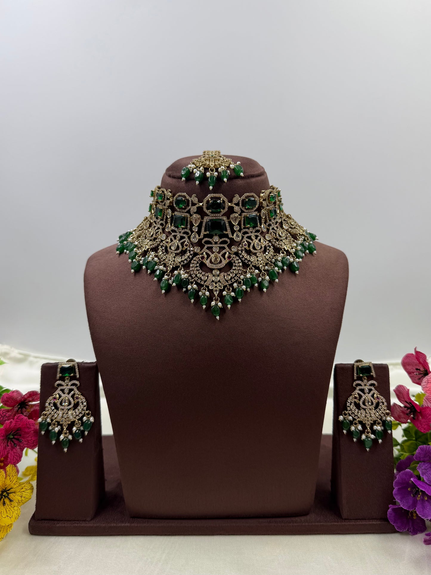 Shanaya Victorian Premium Choker Set