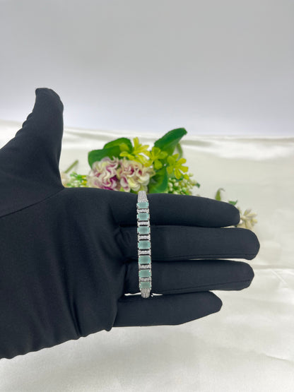 Elegant Emerald Ad Openable Kada