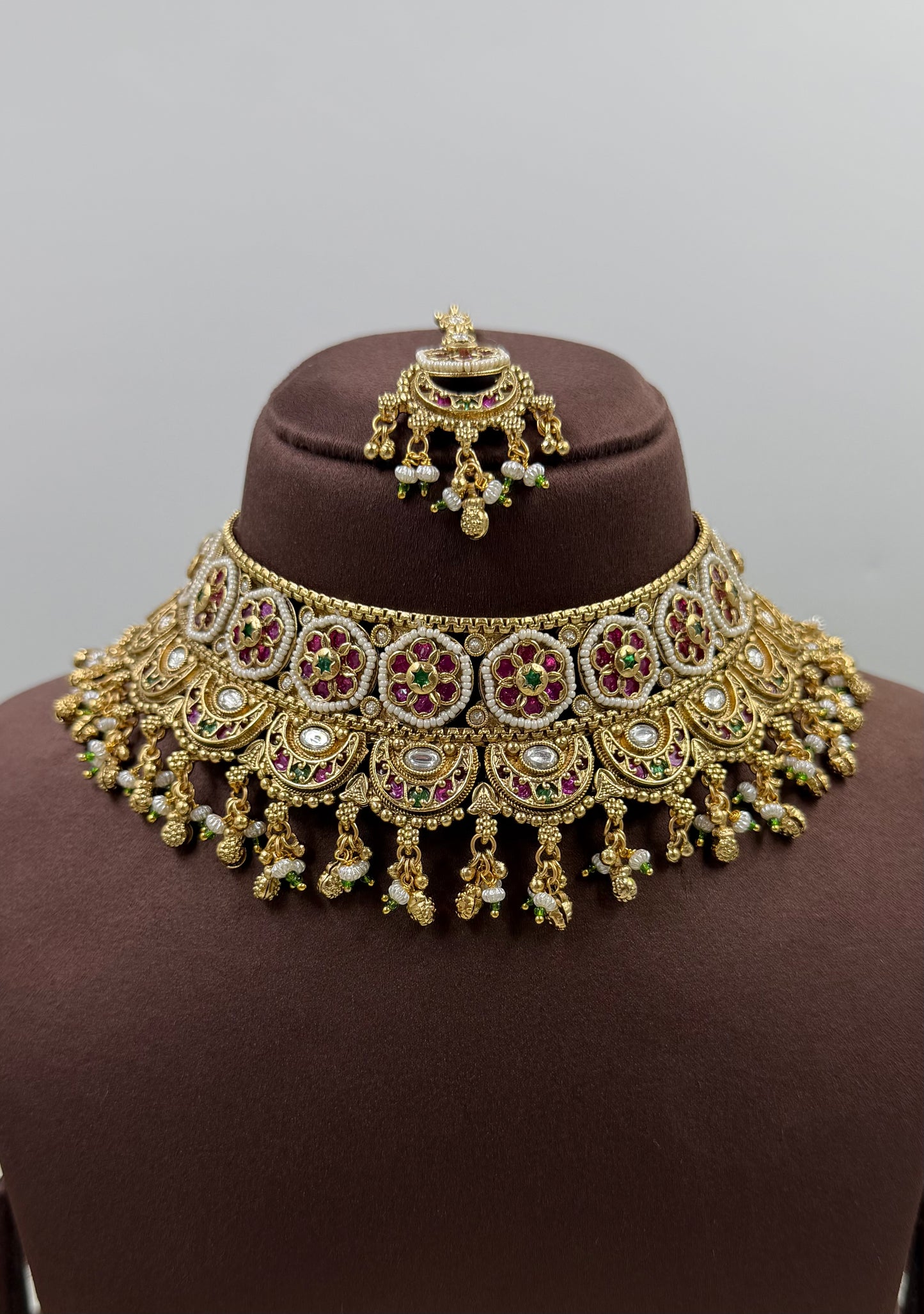 Vedanti Heritage Choker Necklace Set