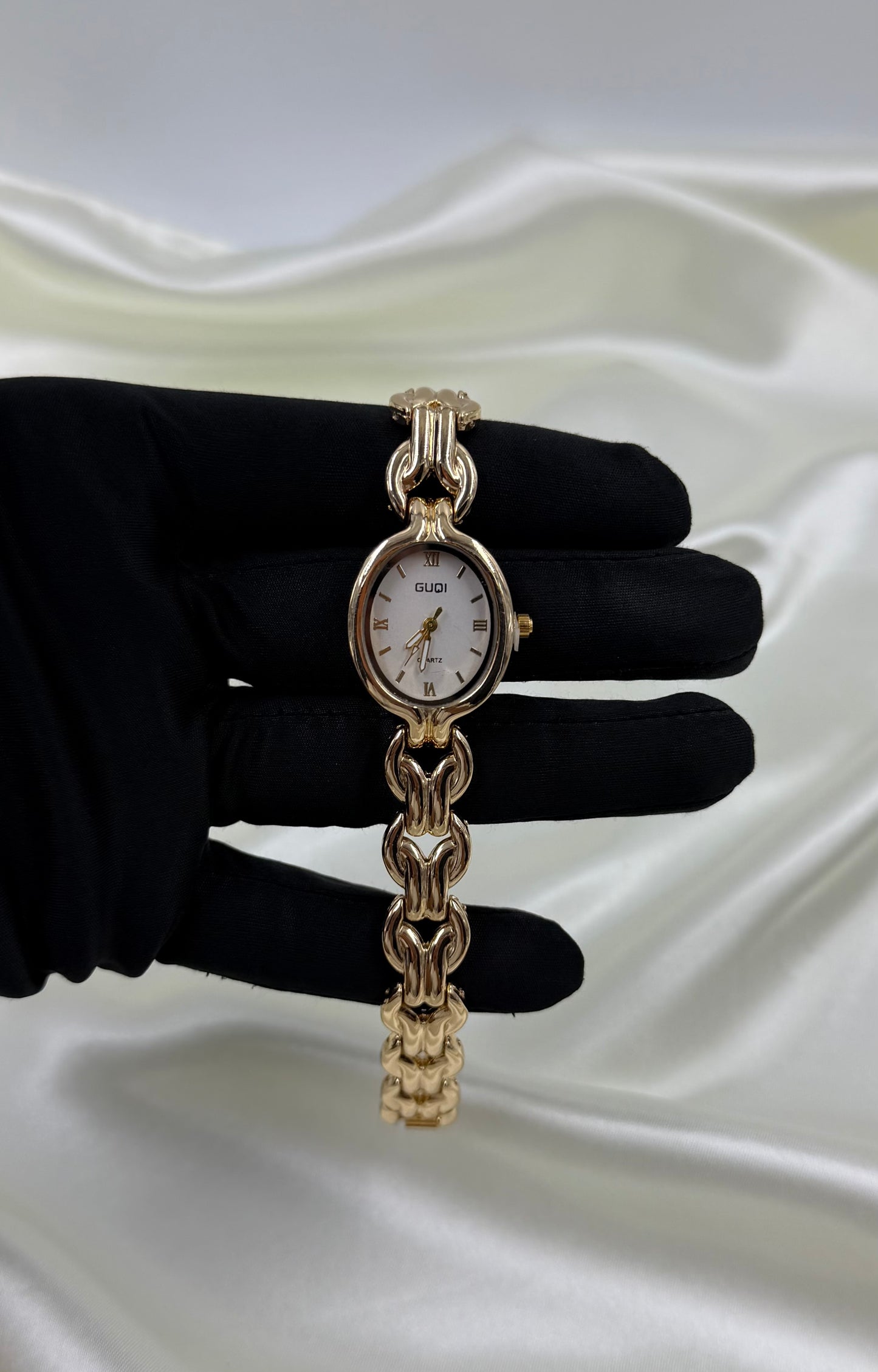 Yamini Gold Watch (Adjustable)