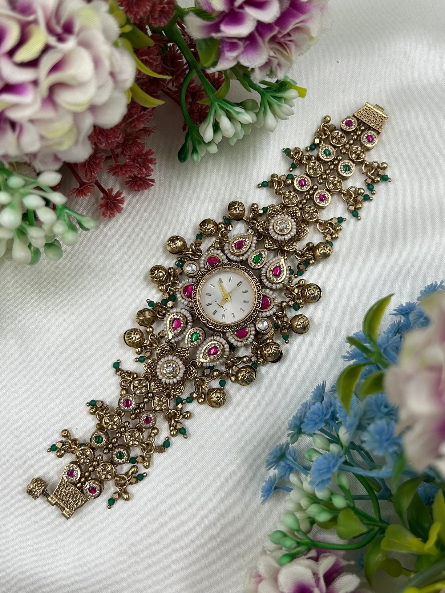 Shivani Pachi Kundan Watch