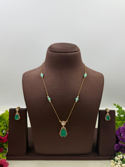 Anisha Victorian Delicate Necklace Set
