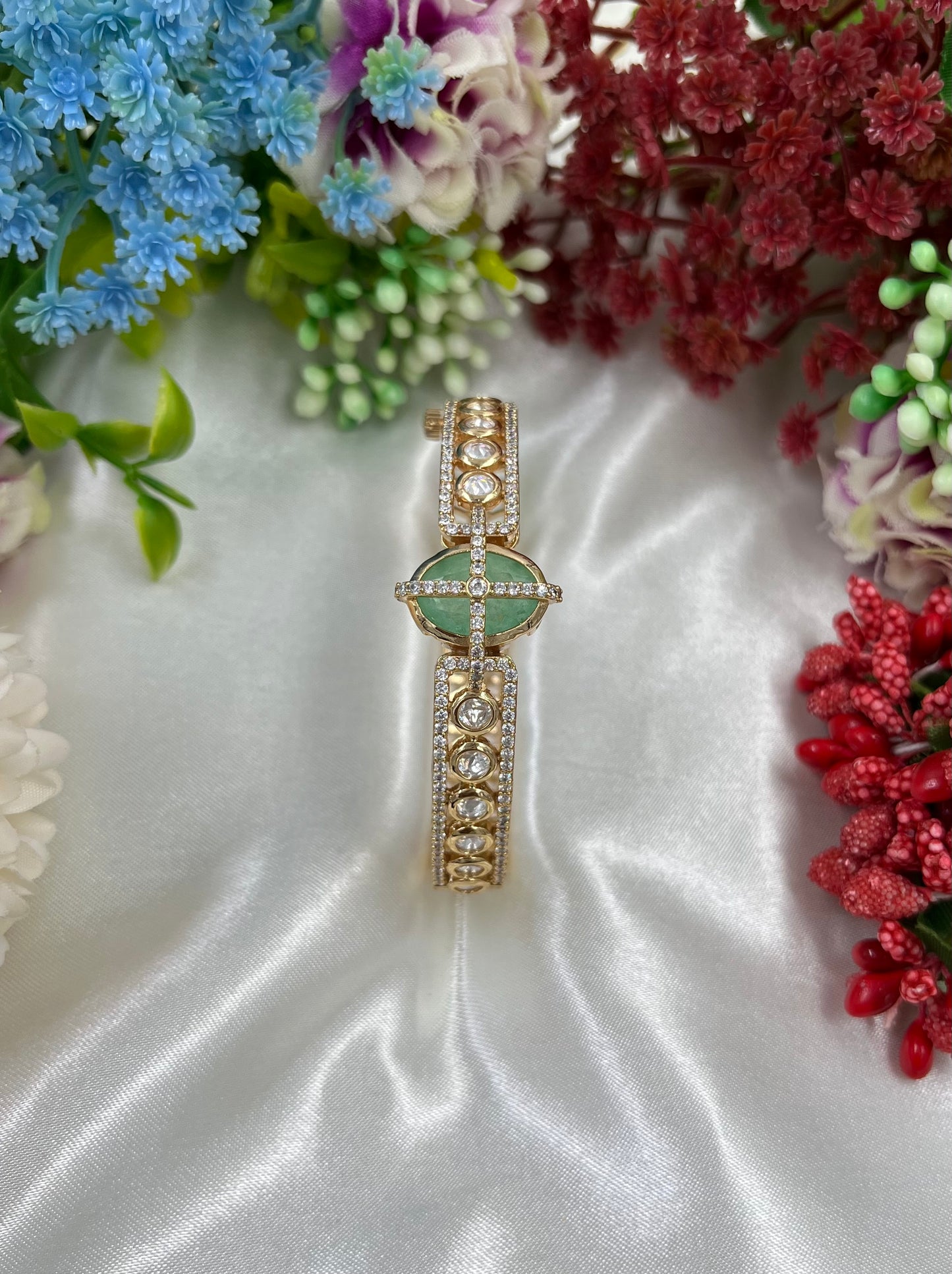 Radiante Moissanite Kundan Bracelet (Openable)
