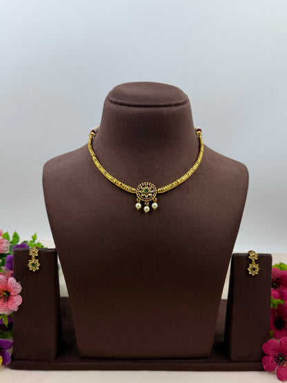 Rida Traditional Hasli Necklace